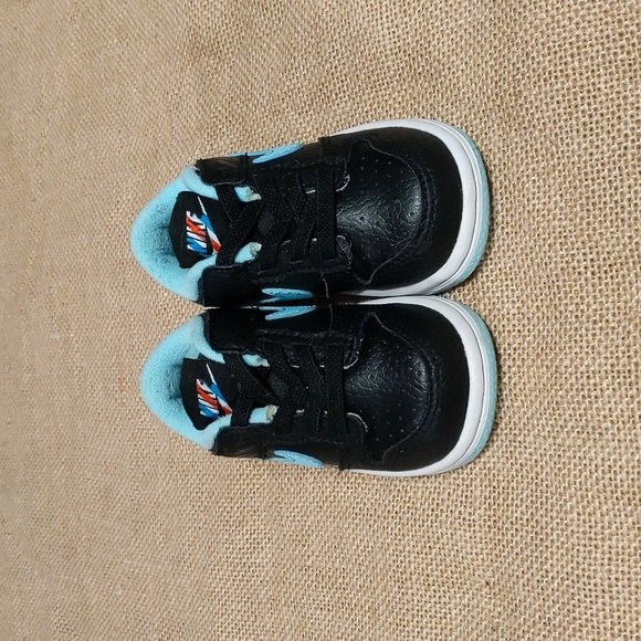 Nike Dunk Low SE "Barber Shop" Kid's Sneakers Sz 5C, Black/Teal/White - Picture 2 of 7